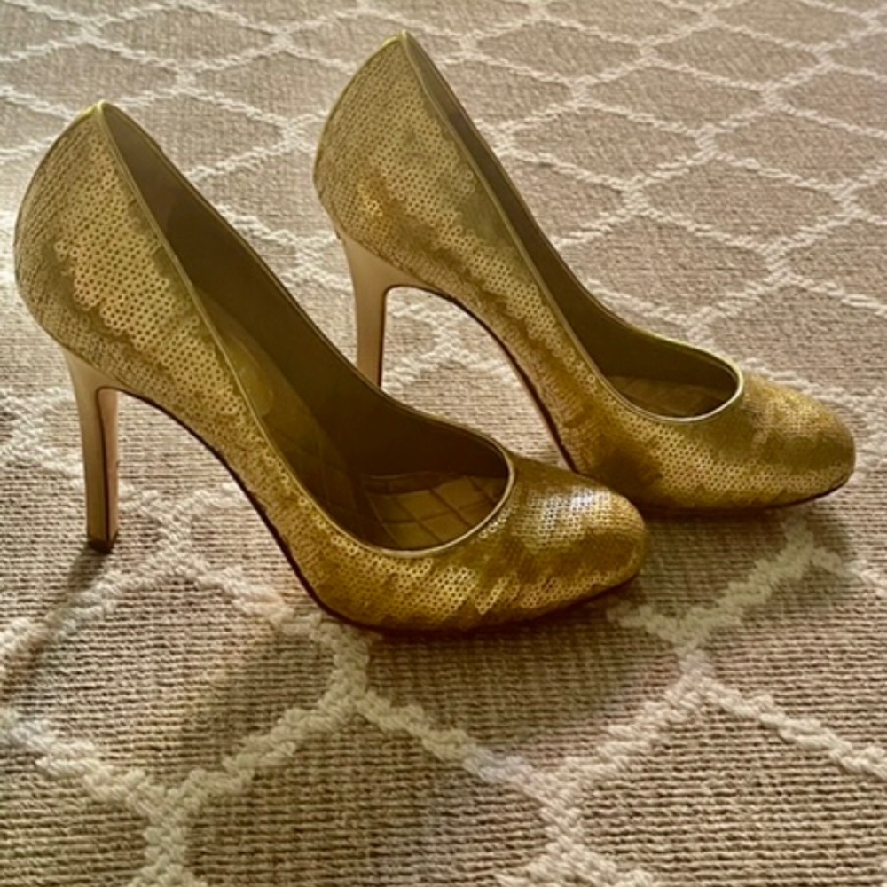 Chanel pumps, gold, size 38